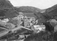 Boscastle view - Photo courtesy of Simon Lathlane